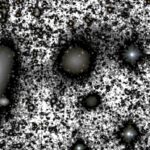Нехватку темной материи в далекой галактике объяснили влиянием массивной соседки