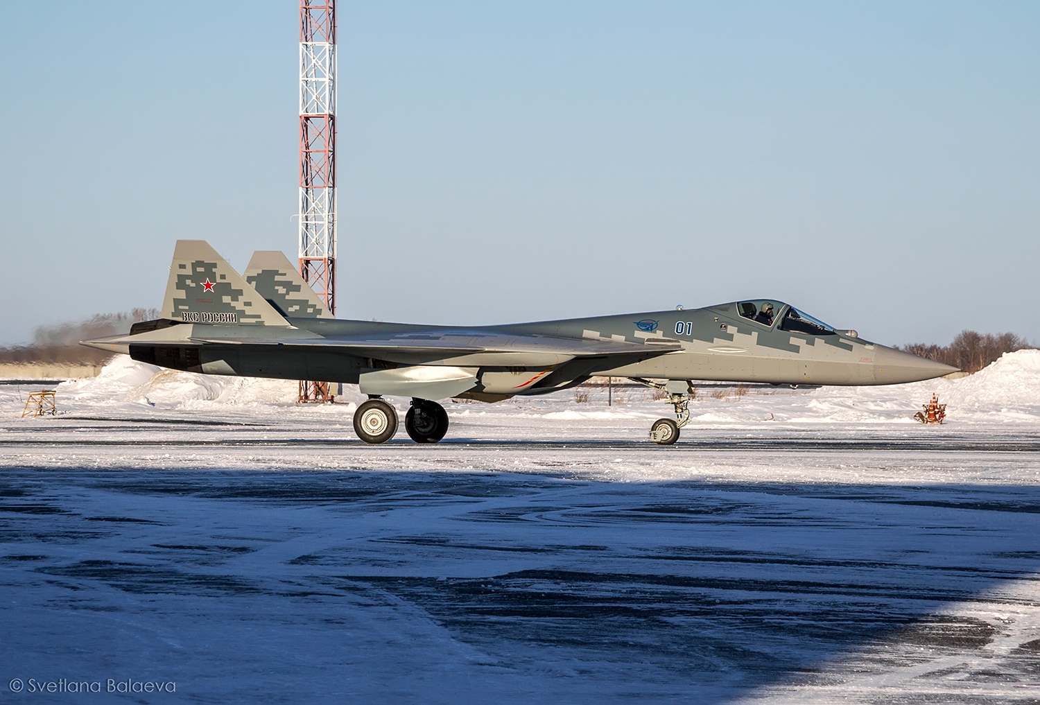 Фотогалерея: ВВС России получают первый серийный Су-57