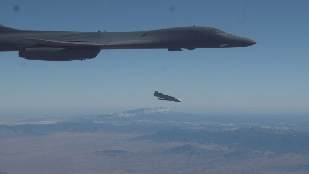 B-1B