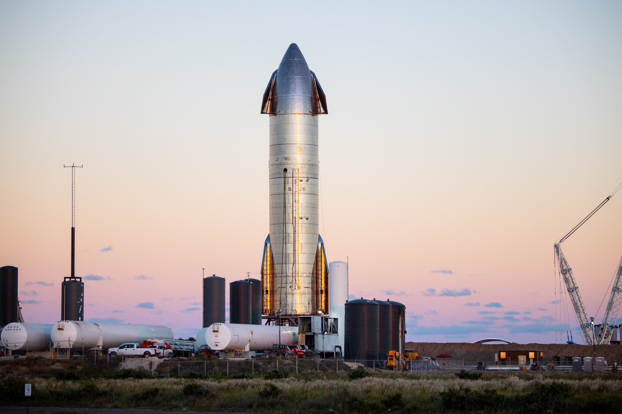 Самая большая космическая система. Starship SPACEX запуск. Ракета Элона маска. Самая большая Космическая ракета. Запуск космического корабля.