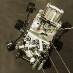 Марсоход NASA Perseverance передал цветные фото с Марса