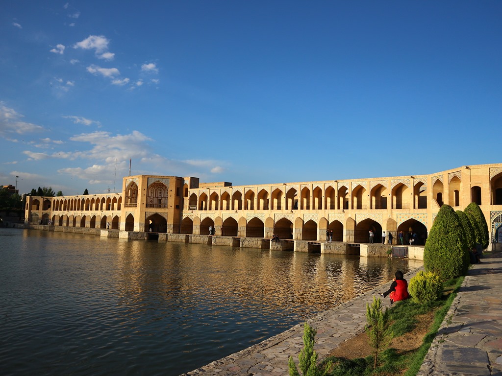 Историки ТюмГУ изучили церемонии приема послов в древнем Исфахане