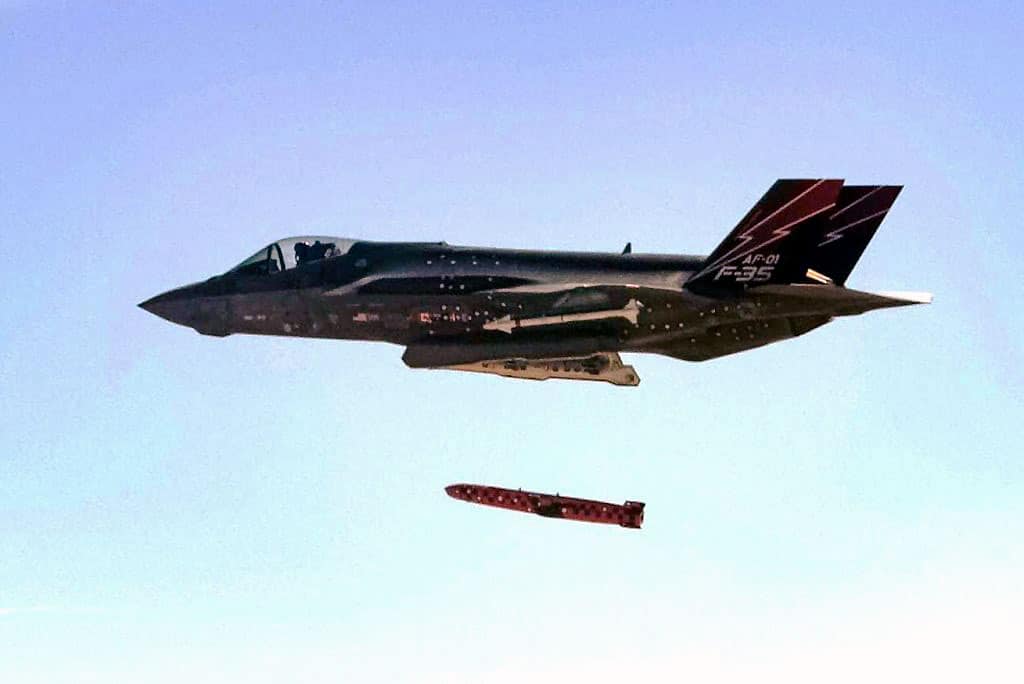 F-35A испытал новую ракету Joint Strike Missile