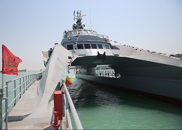 На фотографии, предположительно, обнаружили новый флагманский корабль иранского КСИР
