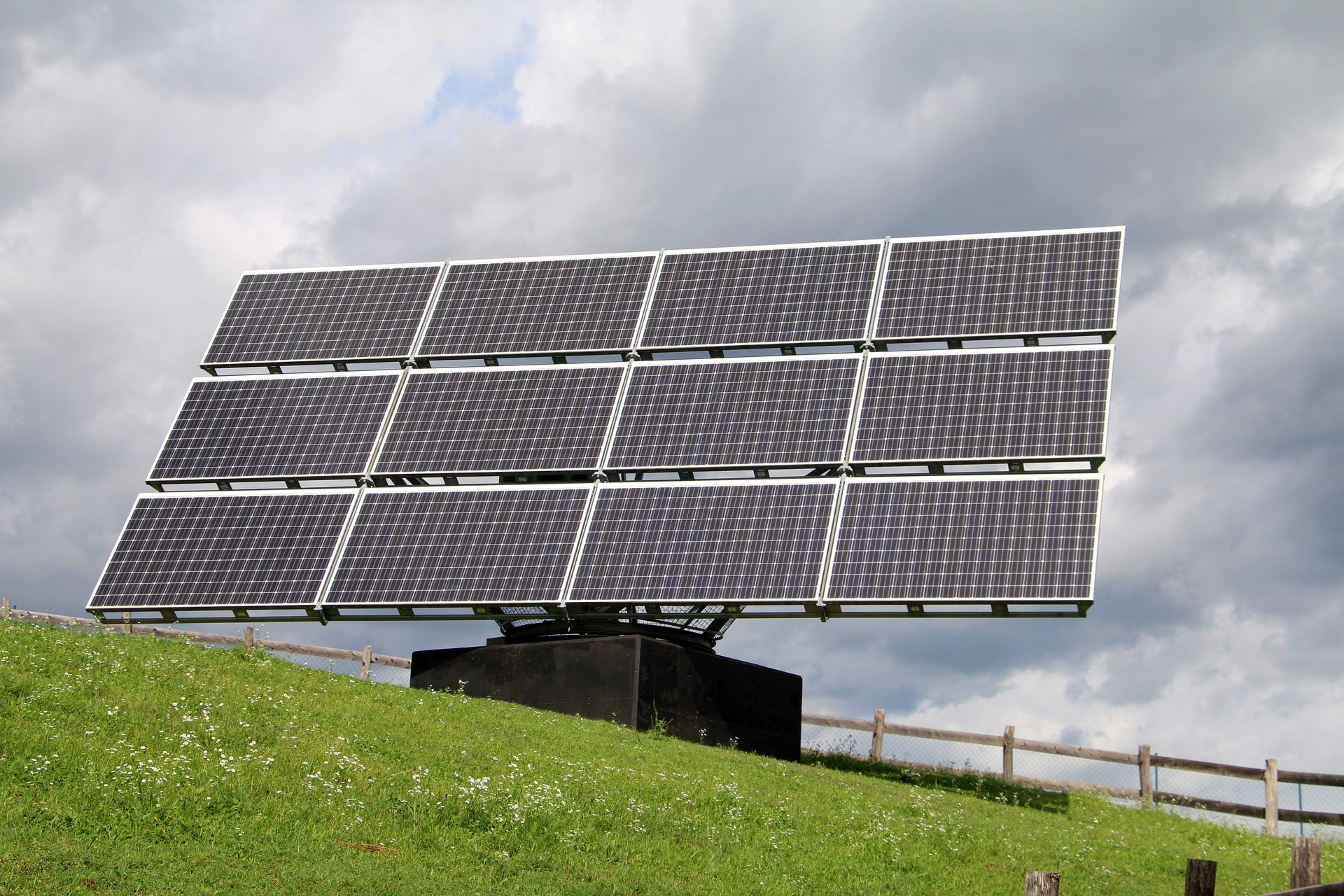 В ЮФУ открыли новый класс соединений, которые помогут сделать солнечную энергетику более доступной