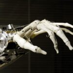 Китайские ученые разработали магнитные «подушечки пальцев» для роботов