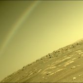 Снимок «‎радуги» на Марсе / @NASAPersevere