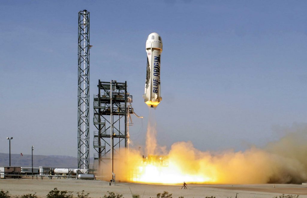 Blue Origin озвучила дату первого пилотируемого полета корабля New Shepard