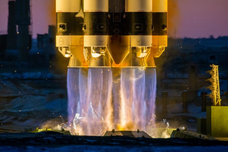 Запуск ракеты-носителя Протон-М со спутником «Электрон-Л» с космодрома Байконур 24 декабря 2019 г. Фото: Роскосмос.