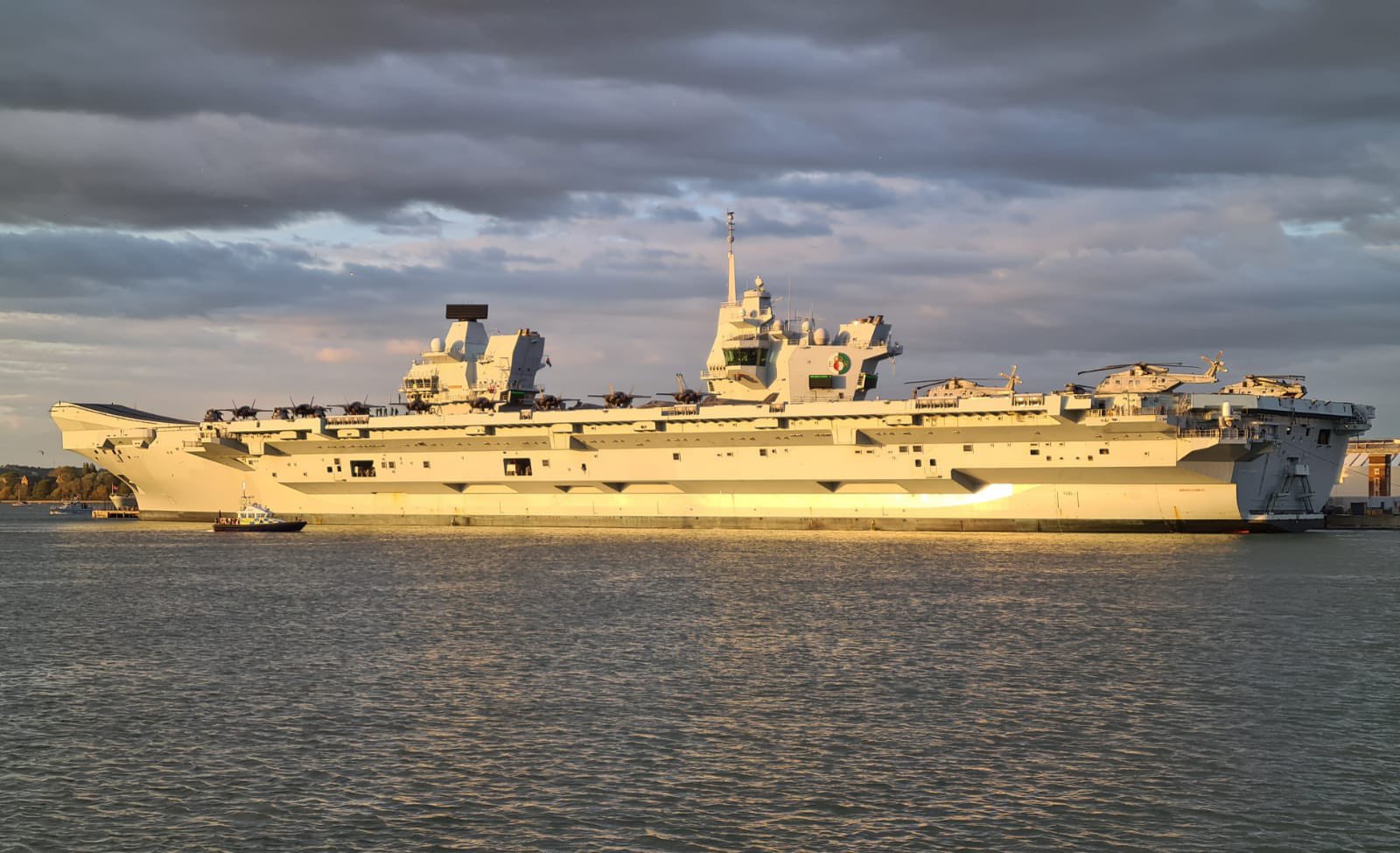 HMS Queen Elizabeth / ©defensenews