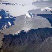 В канадской Арктике нашли бактерии, который разлагают солярку и нефть