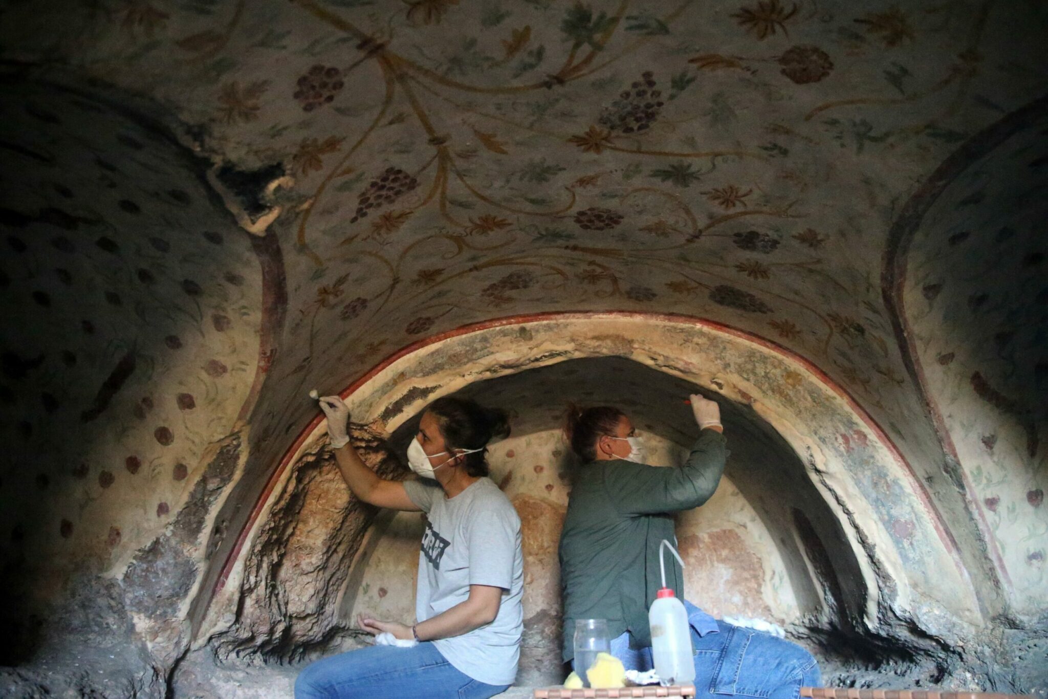 В Турции нашли 400 пещерных могил римского времени