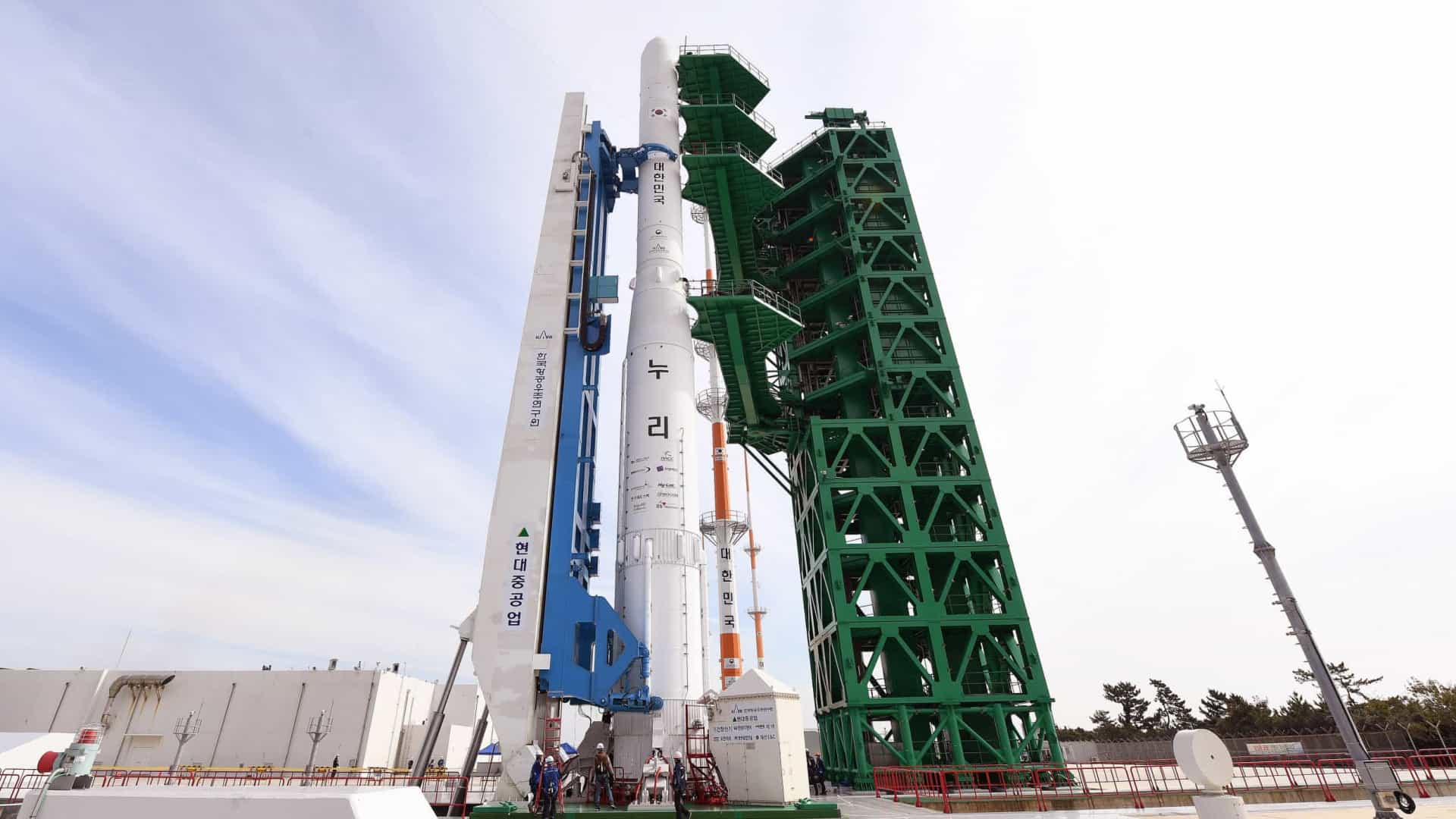 Южная Корея запустила первую «национальную» ракету-носитель
