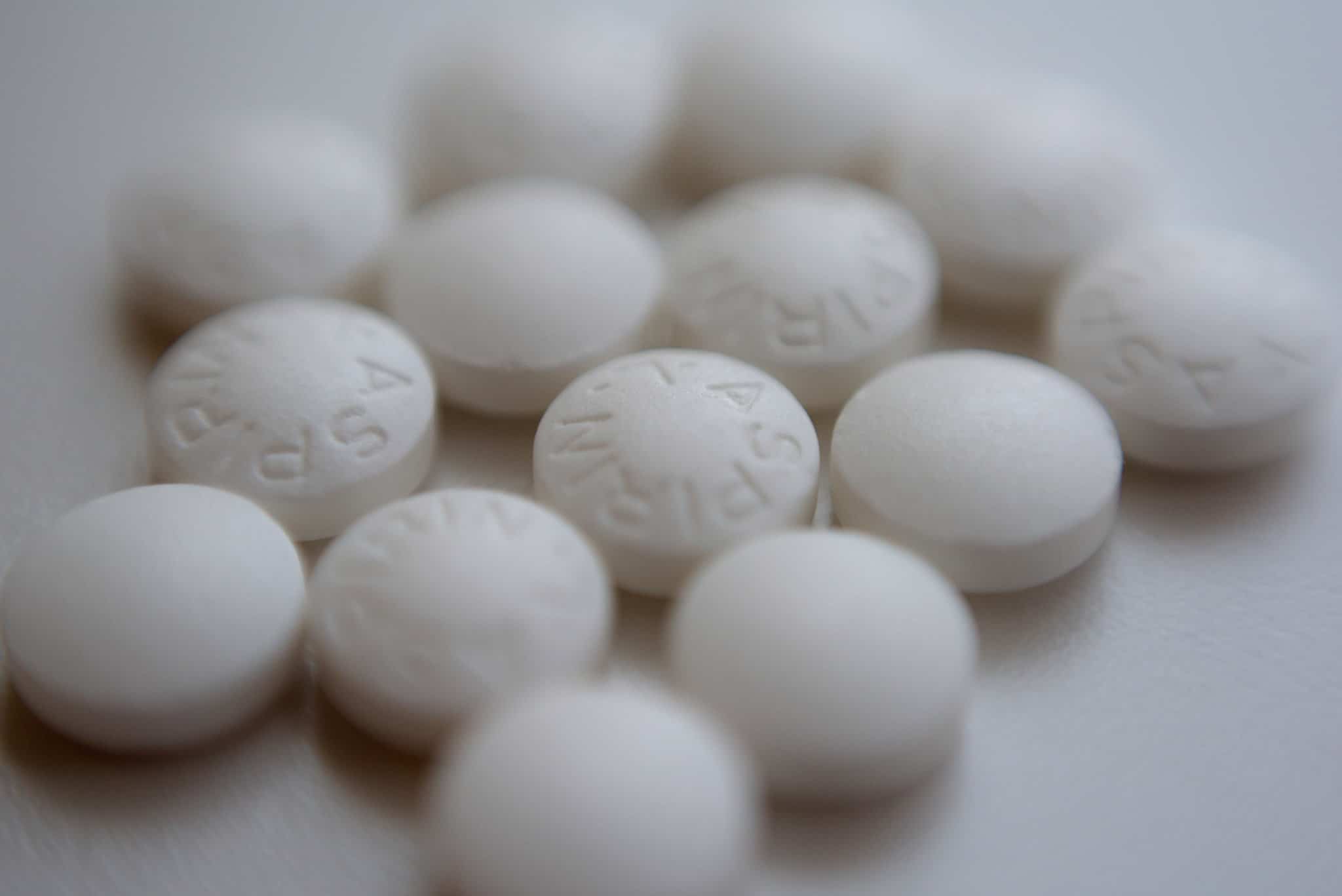 Кардиологи узнали, как сильно аспирин повышает риск сердечной недостаточности