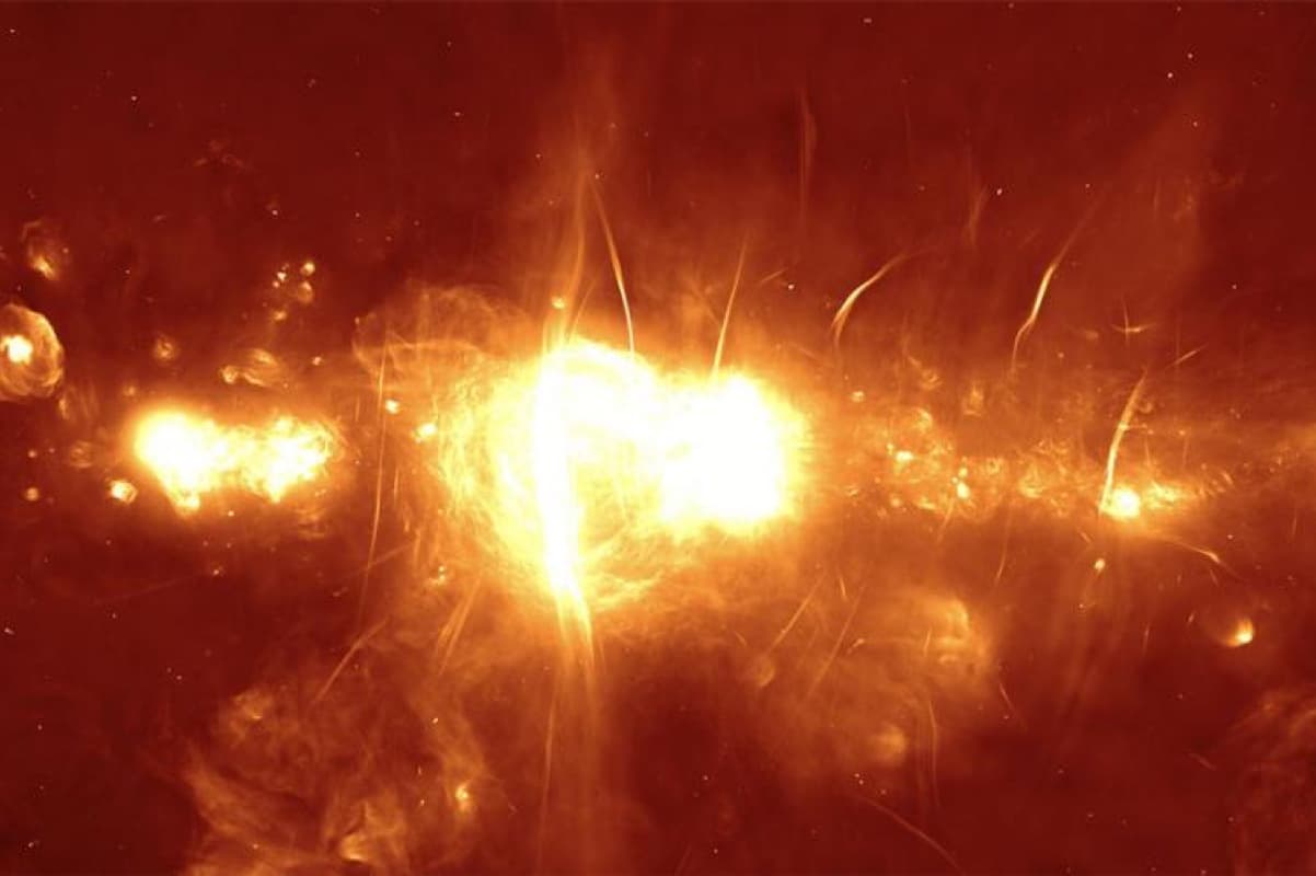 Астрономы заметили нехватку космических лучей в центре Млечного Пути