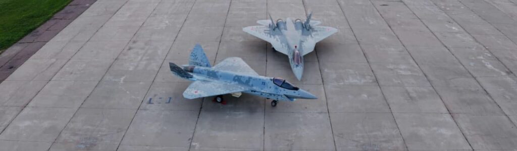 Су-75 и Су-57Э / ©life