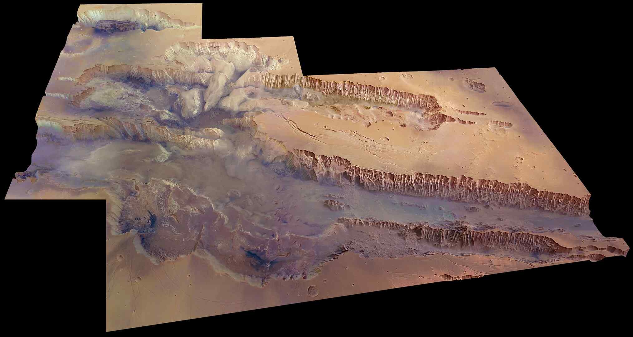 Российские ученые открыли в одном из марсианских хаосов огромную область свободного льда