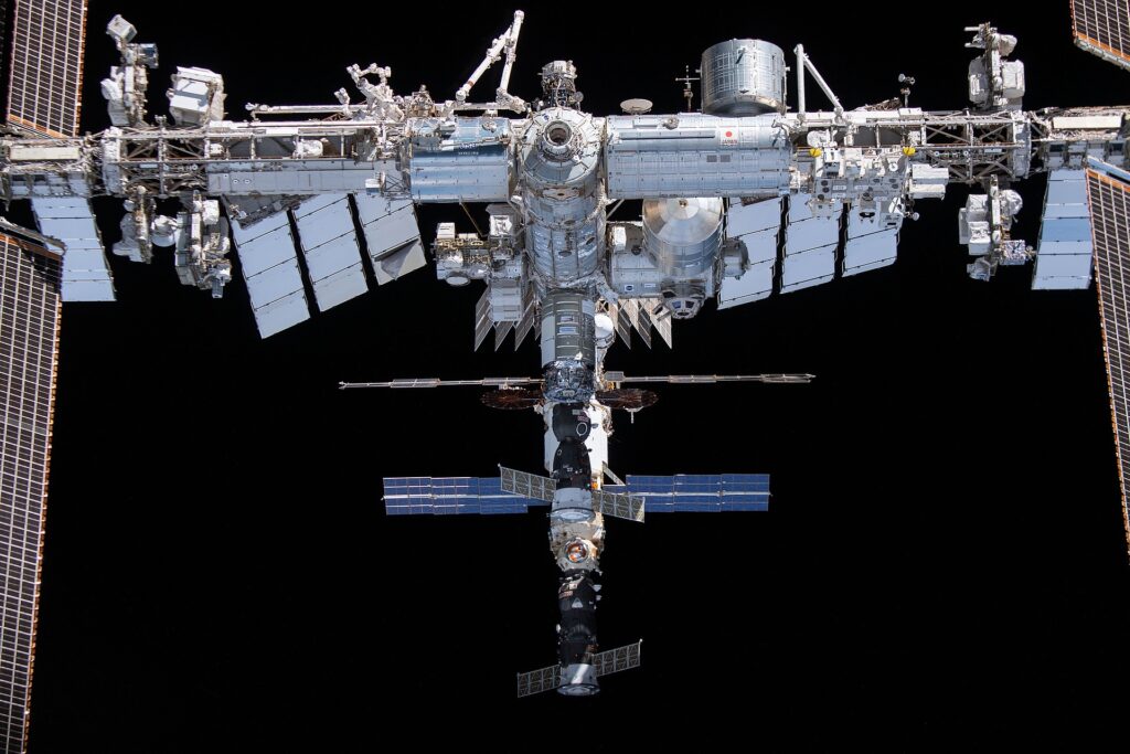 В NASA назвали трещины модуля «Звезда» предвестником «зазора» между космическими станциями