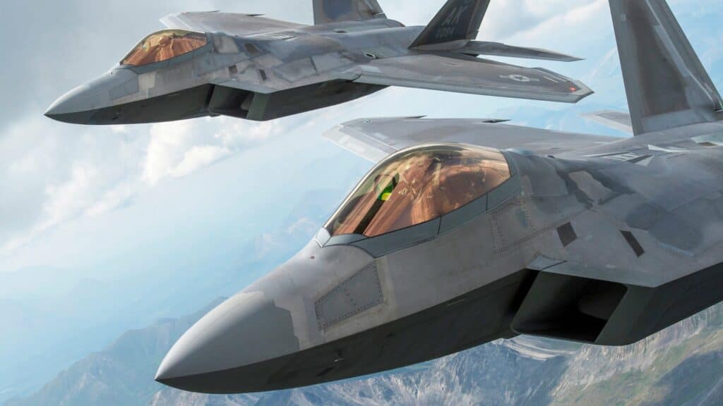 Пара F-22 / ©The Drive