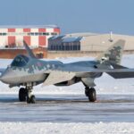 Опубликованы фотографии новых Су-57