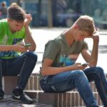 Ученые узнали, что соцсети по-разному влияют на благополучие подростков