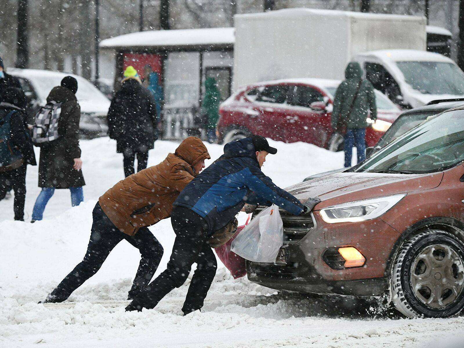 В Пермском Политехе изучили связь отрицательной температуры воздуха с отказом двигателя и коррозией узлов автомобиля