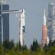 И снова задержки: лунная ракета NASA вместо испытаний отправилась на ремонт