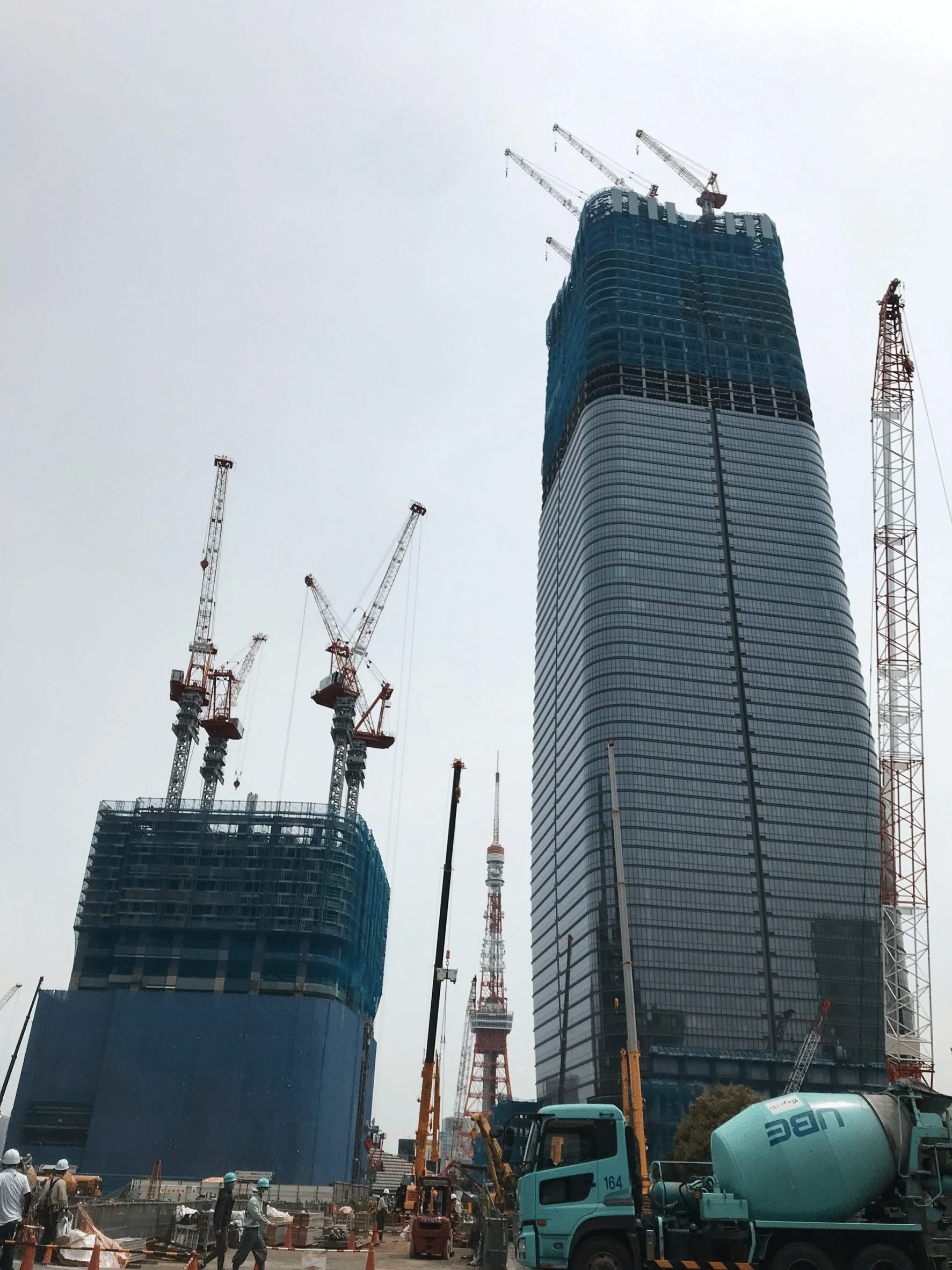 В Токио возвели самое высокое здание Японии