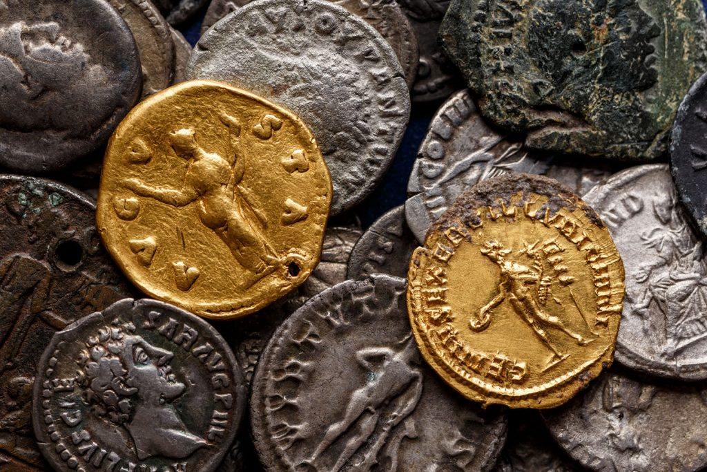 Политическое убийство привело к девальвации древнеримской монеты