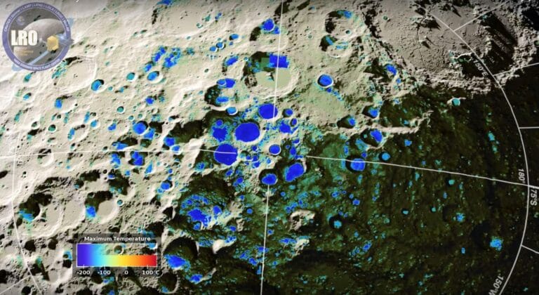 По данным автоматической межпланетной станции LRO ученые выделили достаточно холодные области кратеров у южного полюса Луны, в которых на поверхности может образовываться иней