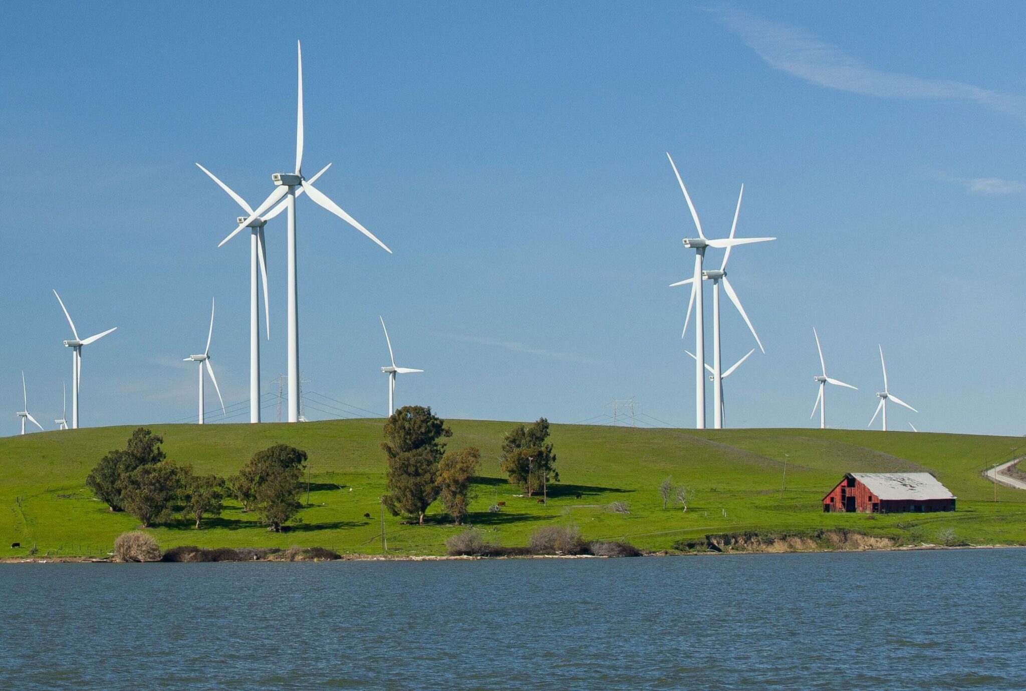 Предложено решение для выработки энергии ветра даже при перенапряжении в сети