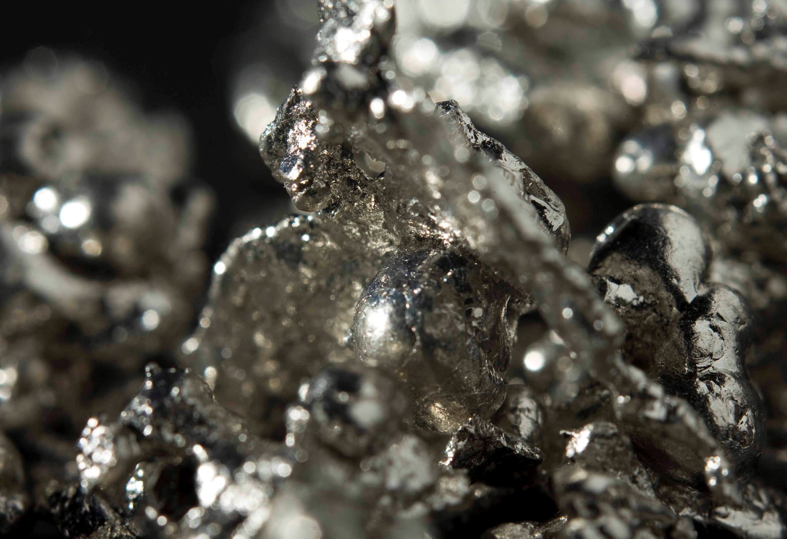 Российские ученые синтезировали новые противомикробные соединения платины