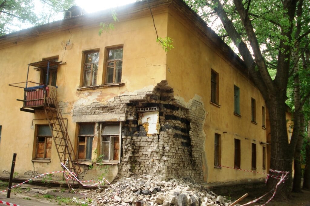 В Пермском Политехе создали экспертную систему, определяющую аварийность зданий / ©Getty images