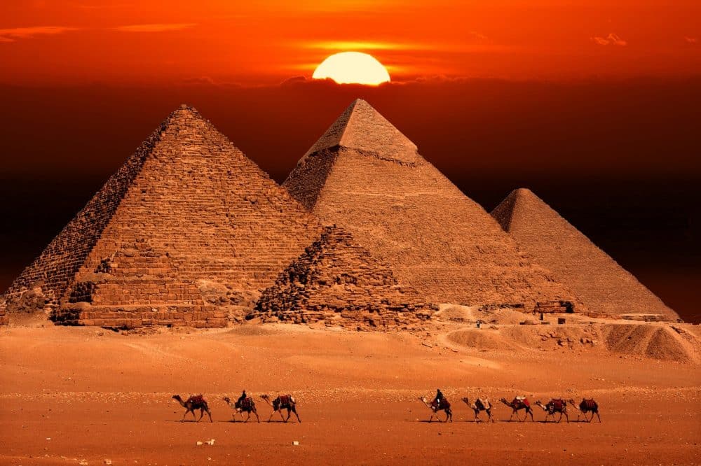 «Пирамида» - мастерская по изготовлению памятников из гранита и мрамора