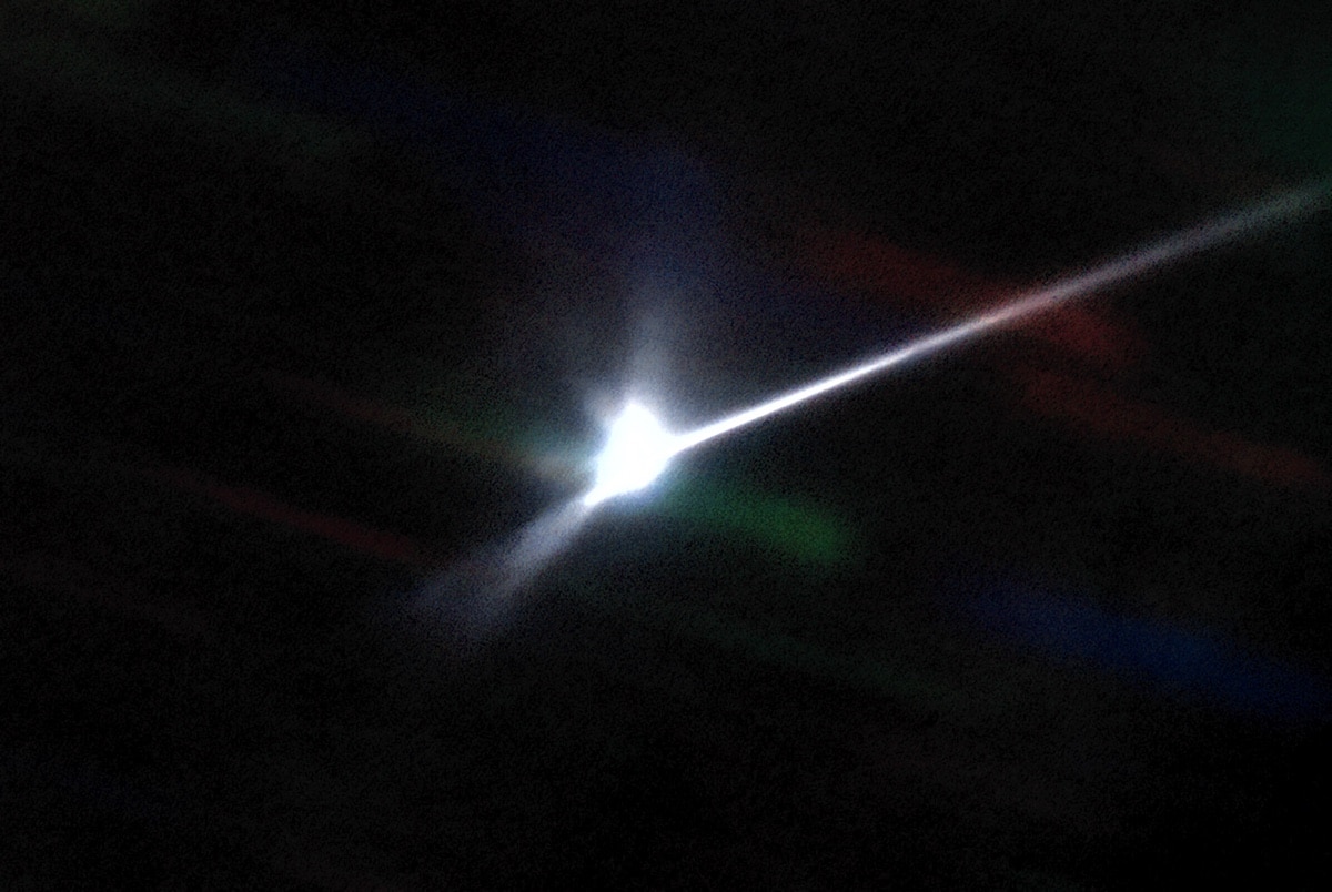 Газопылевой хвост, снятый телескопом SOAR