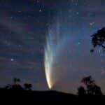 Американские ученые предложили распространять жизнь по Вселенной с помощью комет