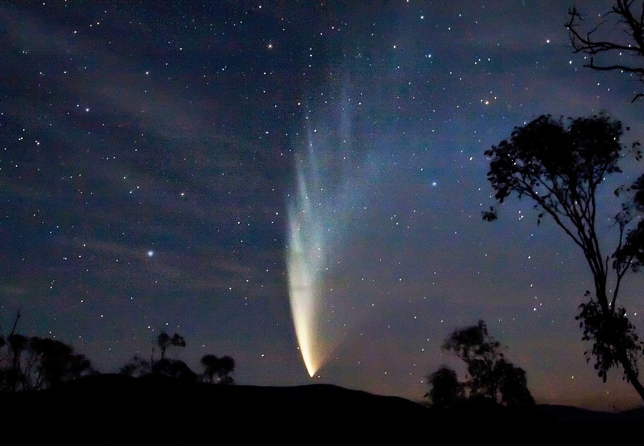 Американские ученые предложили распространять жизнь по Вселенной с помощью комет