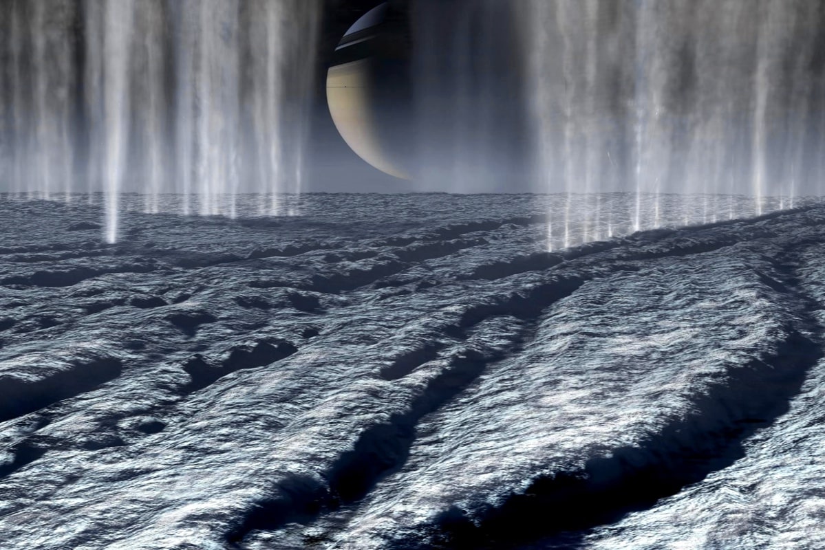Гейзеры над Энцеладом: взгляд художника