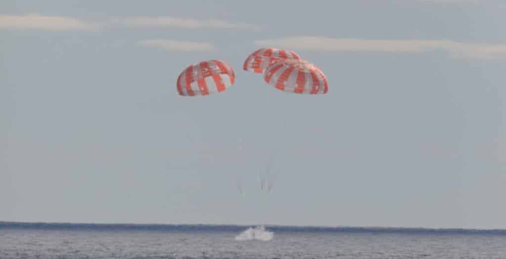 Лунный корабль Orion вернулся из миссии Artemis I