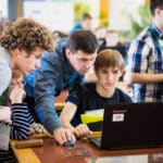 Российские ученые узнали, что помогает студентам принять цифровизацию в обучении и оставаться счастливыми