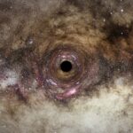 Астрономы обнаружили ультрамассивную черную дыру