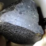 Астрономы призвали не приближаться к метеоритам с магнитами