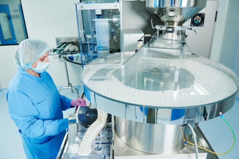 Химики РХТУ разработали новую конфигурацию микрореакторов для фармацевтической и пищевой промышленности