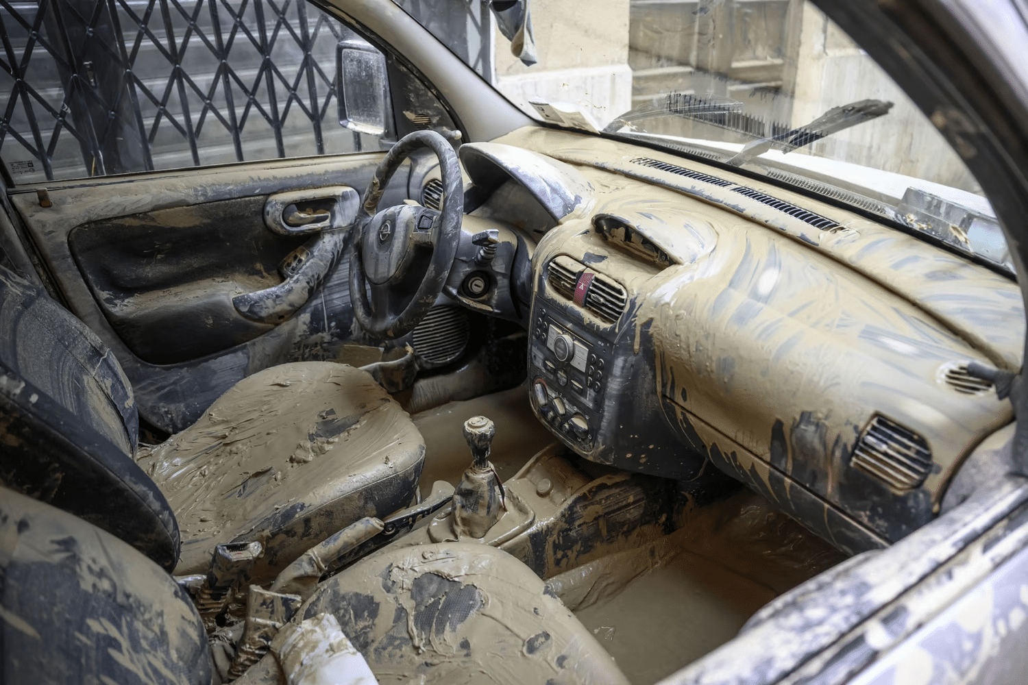 Интерьер затопленного автомобиля / ©Antonio Masiello / Getty