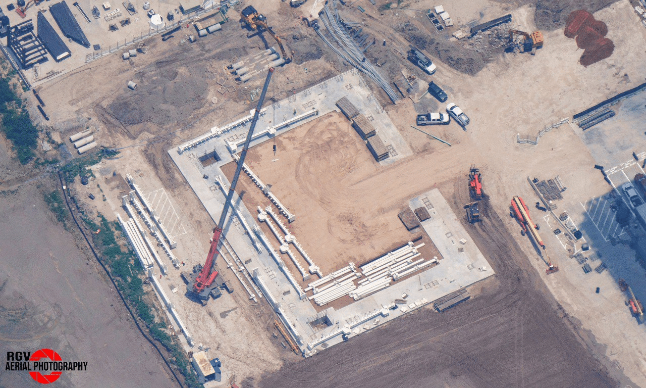 Сооружения фундамента под новый ангар / ©RGV Aerial Photography