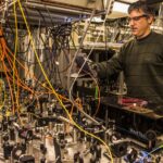 В МТУСИ изучили воздействие сильных электромагнитных полей на квантовую связь