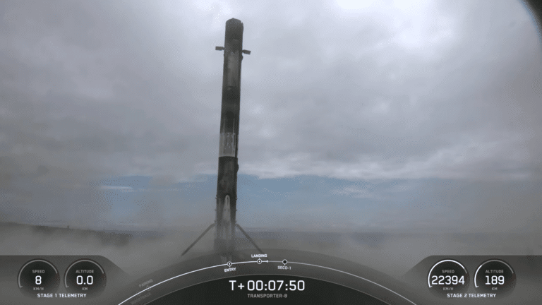 200-е успешное приземление первой ступени ракеты SpaceX / © SpaceX 