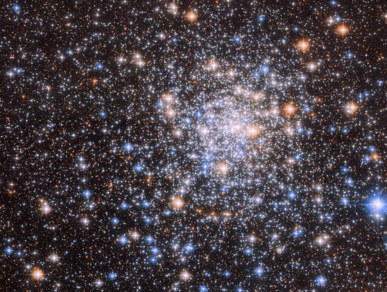 Шаровое скопление NGC 6544 / © ESA/Hubble & NASA, W. Lewin, F. R. Ferraro