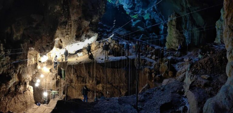 пещера Там-Па-Линг