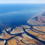 Воды Оби и Енисея зимой пересекают два моря в Арктике